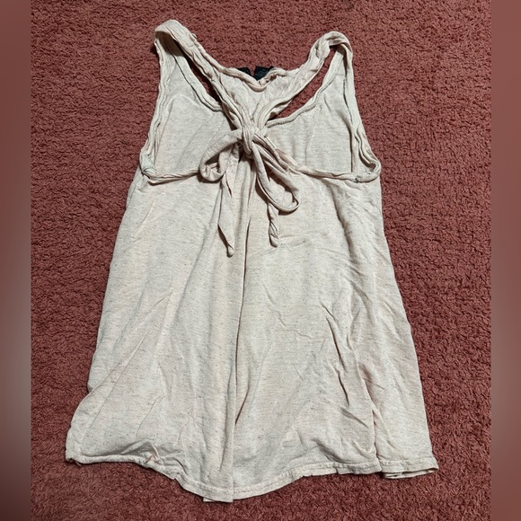 ⭐️ 2/$8 - Women’s Tank ⭐️ - Picture 4 of 8